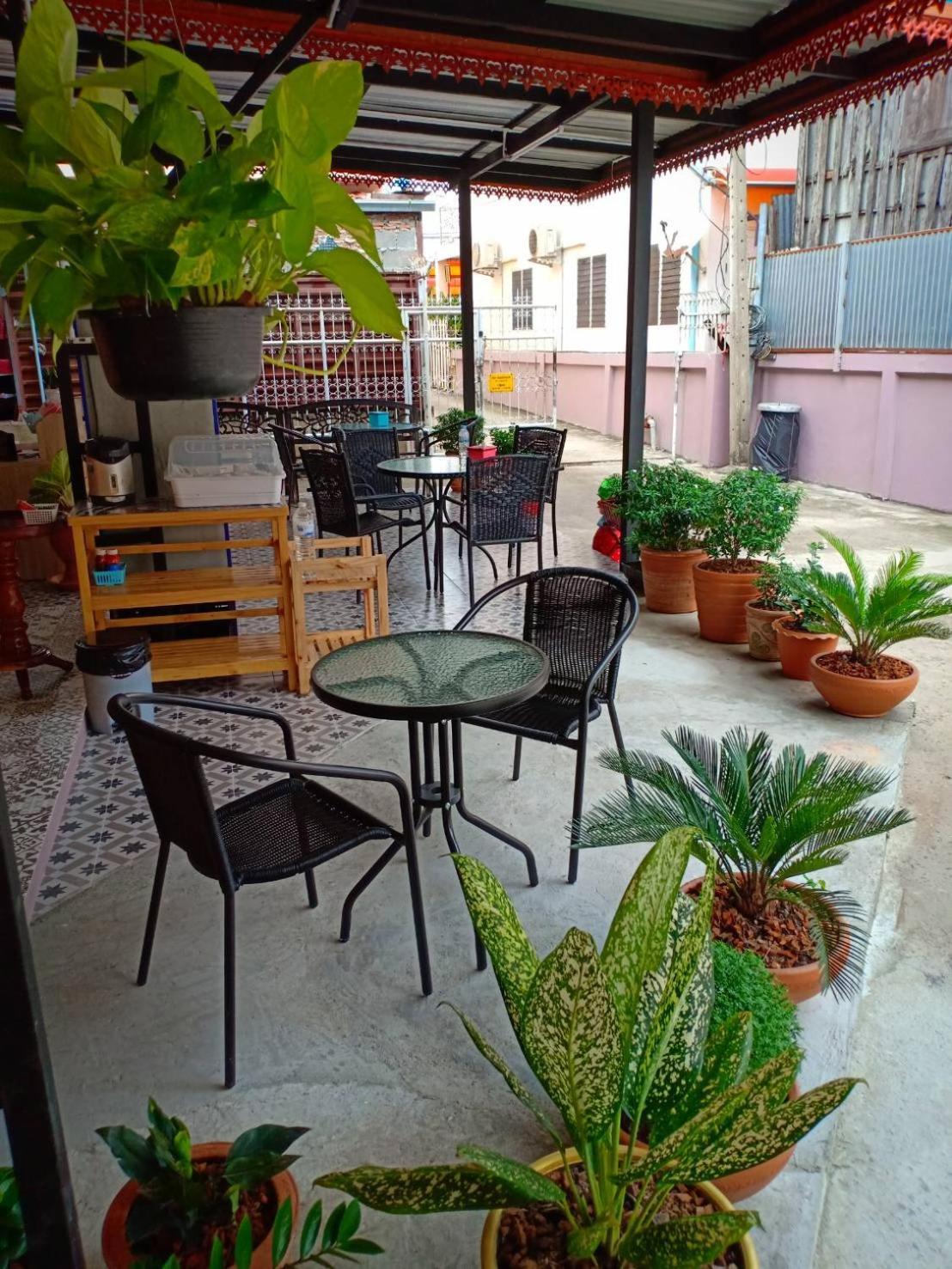 Siri Guesthouse พระนครศรีอยุธยา ภายนอก รูปภาพ