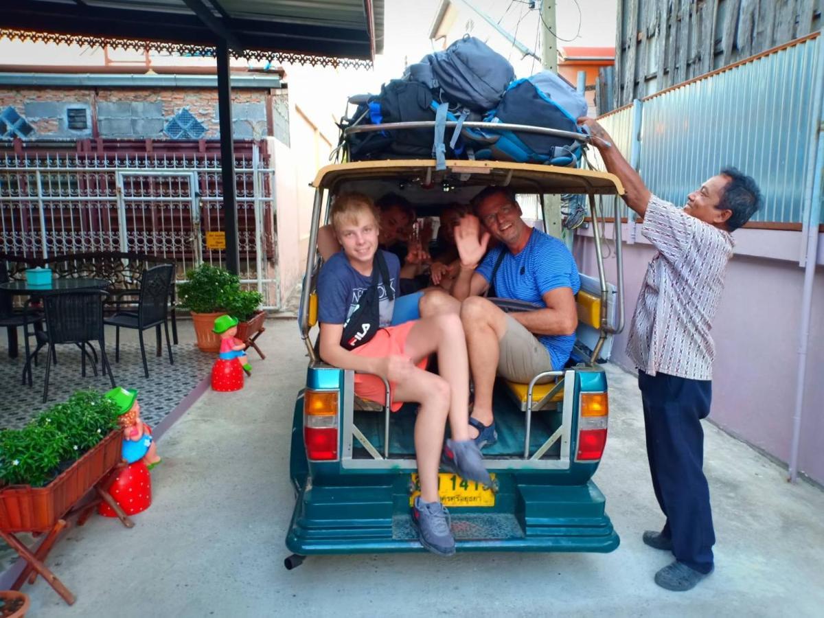 Siri Guesthouse พระนครศรีอยุธยา ภายนอก รูปภาพ